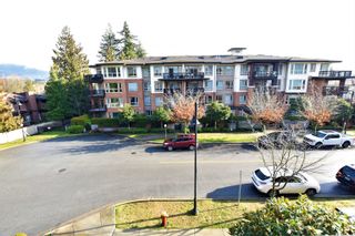 Photo 13: 313 1150 KENSAL Place in Coquitlam: New Horizons Condo for sale in "THOMAS HOUSE" : MLS®# R2747909