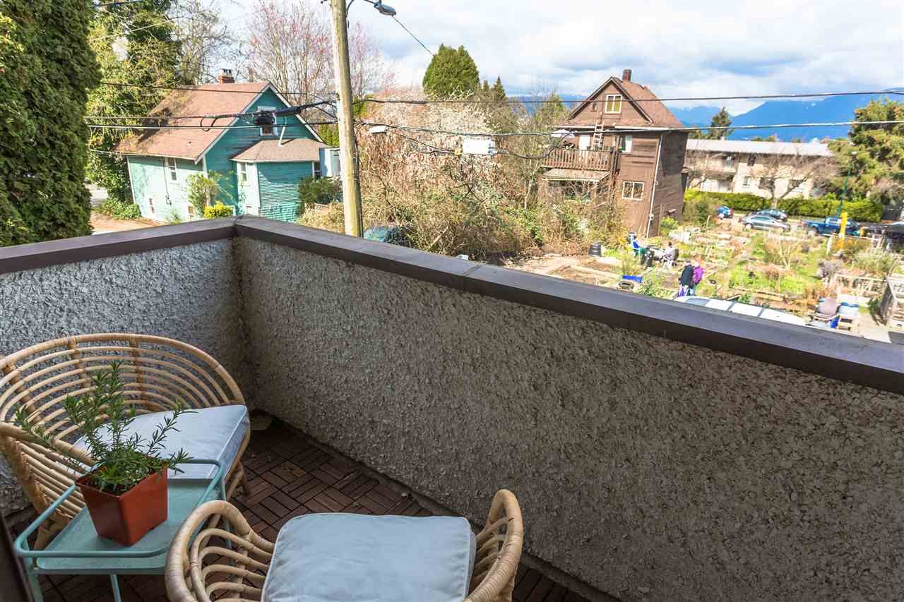 Photo 3: Photos: 207 391 E 7TH Avenue in Vancouver: Mount Pleasant VE Condo for sale in "Oakwood Park" (Vancouver East)  : MLS®# R2560574