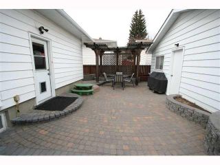 Photo 20: 28 HARROW Crescent SW in CALGARY: Haysboro Residential Detached Single Family for sale (Calgary)  : MLS®# C3419230