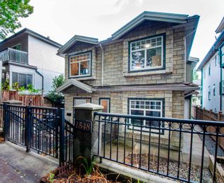 Photo 2: 1550 E 1ST Avenue in Vancouver: Grandview Woodland 1/2 Duplex for sale (Vancouver East)  : MLS®# R2859794