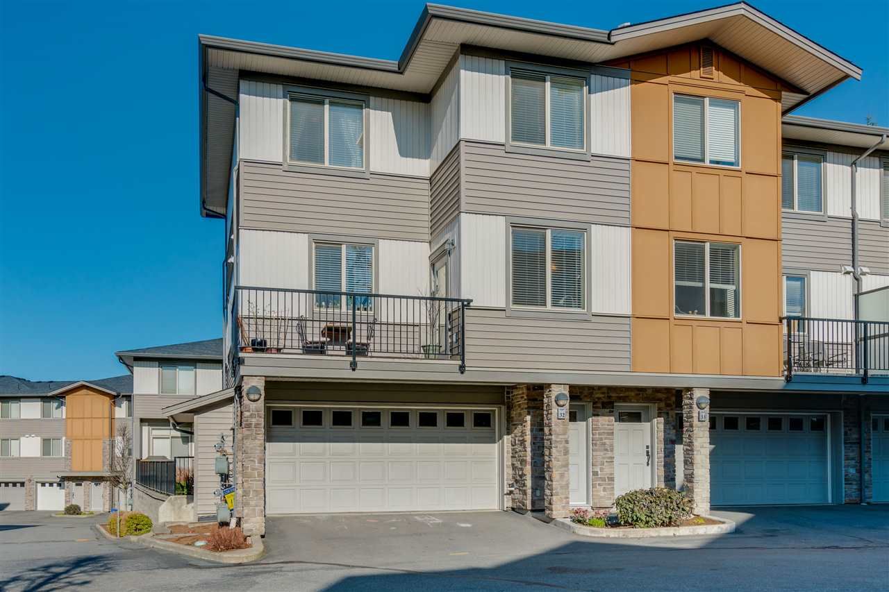 Main Photo: 32 34248 KING Road in Abbotsford: Poplar Townhouse for sale in "Argyle" : MLS®# R2449136