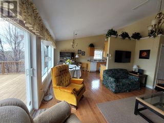 Photo 5: 121 Riverside Road E in Glovertown: House for sale : MLS®# 1257439