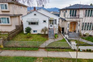 Photo 1: 2777 E 27TH Avenue in Vancouver: Renfrew Heights House for sale (Vancouver East)  : MLS®# R2670228