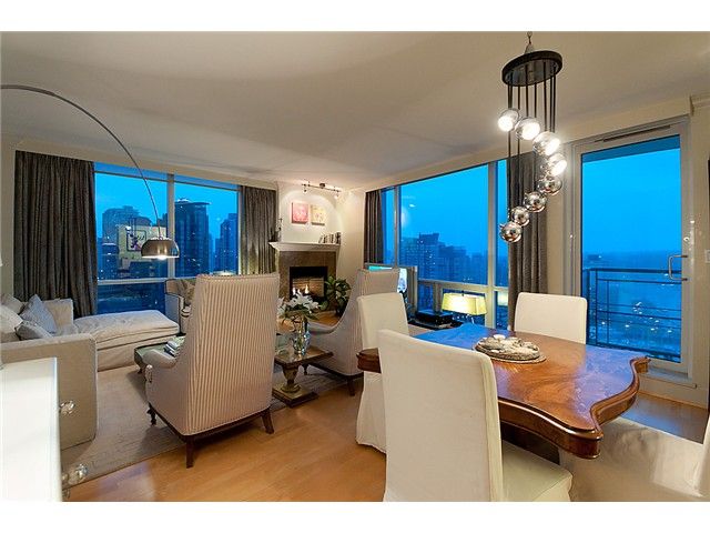 Photo 4: Photos: 1904 323 Jervis Street in Vancouver: Coal Harbour Condo for sale (Vancouver West)  : MLS®# V863985