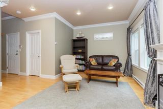 Photo 13: 3613 Pondside Terr in VICTORIA: Co Latoria House for sale (Colwood)  : MLS®# 811459