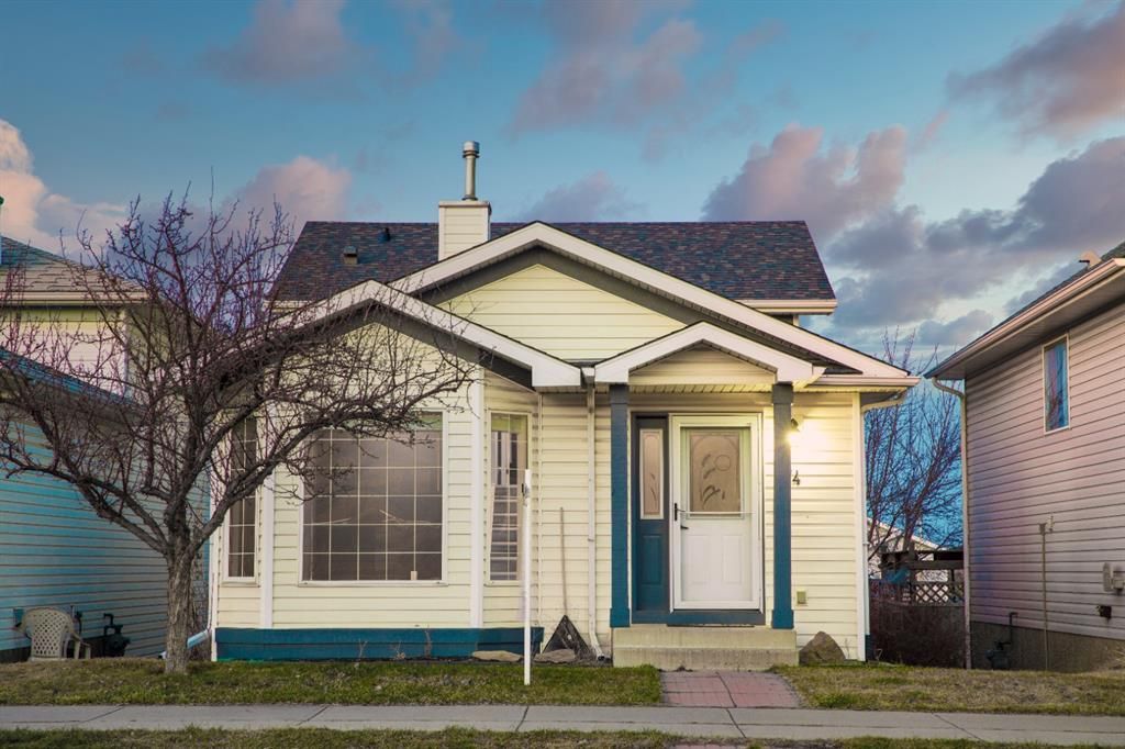 Main Photo: 74 Millrise Boulevard SW Calgary Home For Sale