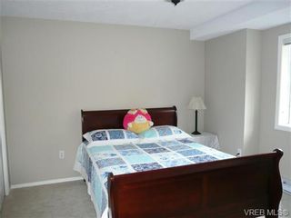 Photo 16: 885 Maltwood Terr in VICTORIA: SE Broadmead House for sale (Saanich East)  : MLS®# 711299