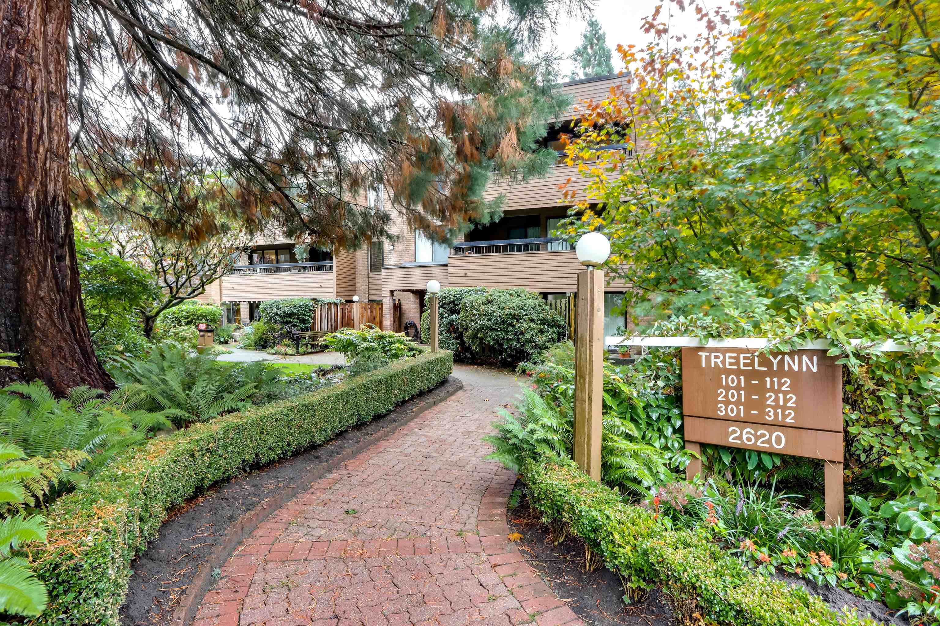 Main Photo: 311 2620 FROMME Road in North Vancouver: Lynn Valley Condo for sale in "Treelynn" : MLS®# R2734946