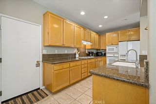 Photo 11: 42464 Corte Cantante in Murrieta: Residential for sale (SRCAR - Southwest Riverside County)  : MLS®# SW23037967
