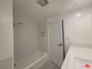 Photo 7: 800 W 1st Street Unit 1202 in Los Angeles: Residential Lease for sale (C42 - Downtown L.A.)  : MLS®# 23312478