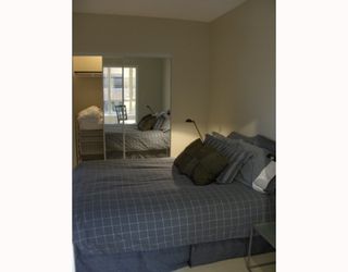 Photo 3: 304 1177 HORNBY Street in Vancouver: Downtown VW Condo for sale in "London Place" (Vancouver West)  : MLS®# V762388