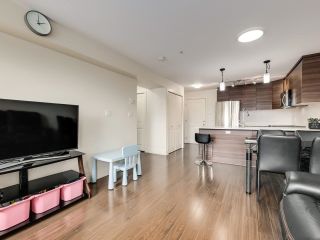 Photo 2: 204 4338 COMMERCIAL Street in Vancouver: Victoria VE Condo for sale (Vancouver East)  : MLS®# R2692111