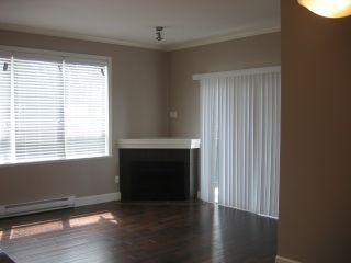 Photo 3: 405 - 15268 18th Ave in Surrey: King George Corridor Condo for sale (South Surrey White Rock)  : MLS®# F2813092