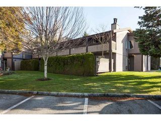 Photo 1: 312 34909 OLD YALE Road in Abbotsford: Abbotsford East Townhouse for sale in "The Gardens" : MLS®# R2424031