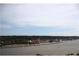 Photo 5: 2301 892 CARNARVON Street in New Westminster: Downtown NW Condo for sale in "AZURE 2" : MLS®# V1115855