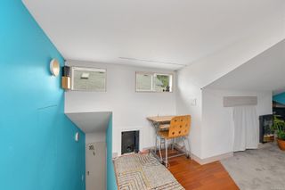 Photo 18: 920 QUEENS Ave in Victoria: Vi Central Park Half Duplex for sale : MLS®# 964324