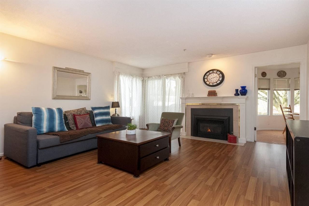 Photo 4: Photos: 204 7520 COLUMBIA Street in Vancouver: Marpole Condo for sale in "The Springs at Langara" (Vancouver West)  : MLS®# R2249291
