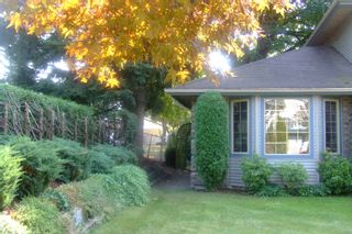 Photo 1: 34090 OLD YALE Road in Abbotsford: Central Abbotsford House for sale : MLS®# F2620459