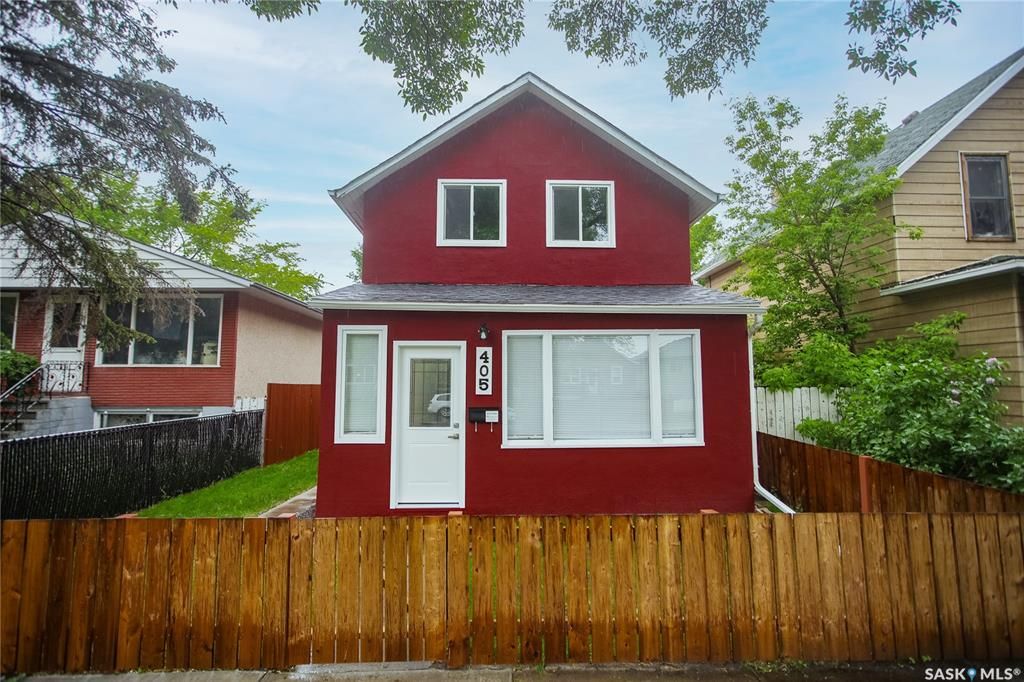 Main Photo: 405 H Avenue in Saskatoon: Riversdale Residential for sale : MLS®# SK898927