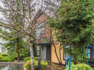 Photo 1: 74 1406 Jingle Pot Rd in Nanaimo: Na University District Row/Townhouse for sale : MLS®# 891700