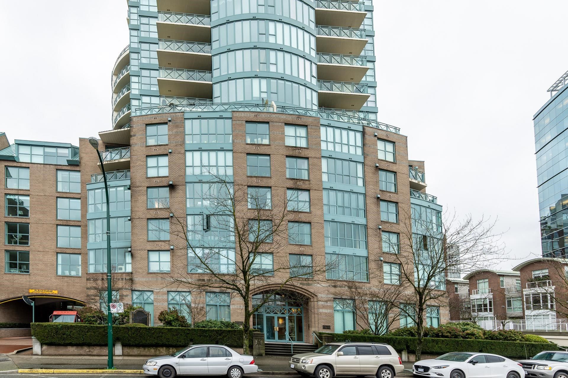 Main Photo: 1306 1188 QUEBEC Street in Vancouver: Downtown VE Condo for sale (Vancouver East)  : MLS®# R2745845