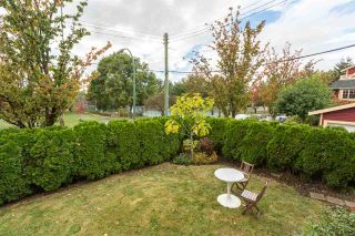 Photo 2: 2020 VICTORIA Drive in Vancouver: Grandview VE House for sale in "COMMERCIAL DRIVE" (Vancouver East)  : MLS®# R2213057