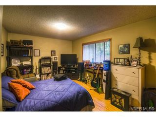 Photo 10: 803 Cecil Blogg Dr in VICTORIA: Co Triangle House for sale (Colwood)  : MLS®# 711979