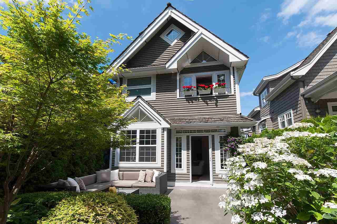 Main Photo: 2267 W 13TH Avenue in Vancouver: Kitsilano 1/2 Duplex for sale (Vancouver West)  : MLS®# R2089401