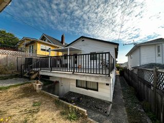Photo 3: 3635 FRANKLIN Street in Vancouver: Hastings Sunrise House for sale (Vancouver East)  : MLS®# R2858116