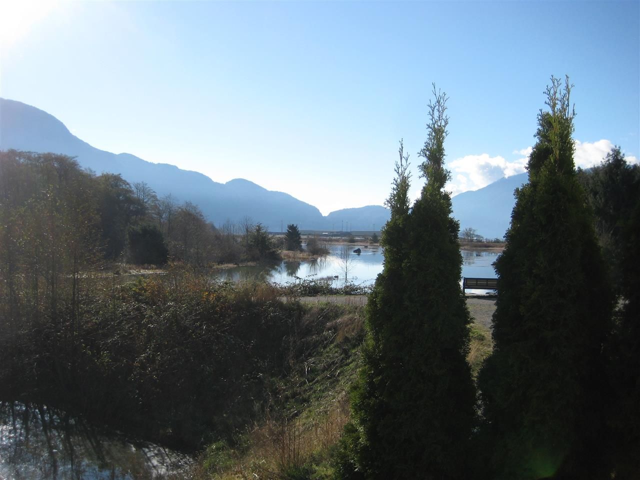 Main Photo: 7 1204 MAIN Street in Squamish: Downtown SQ Townhouse for sale in "Aqua" : MLS®# R2221576
