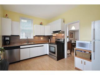 Photo 3: 1375 E 14TH Avenue in Vancouver: Grandview VE House for sale in "Grandview" (Vancouver East)  : MLS®# V933109