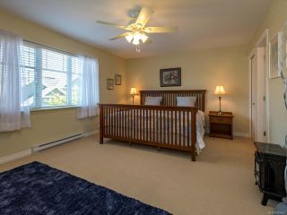 Photo 25: 9 737 Royal Pl in COURTENAY: CV Crown Isle Row/Townhouse for sale (Comox Valley)  : MLS®# 793870