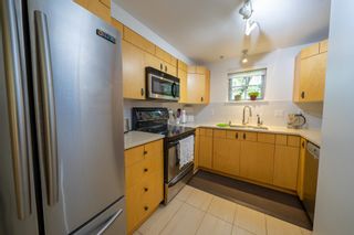 Photo 10: 73 7488 SOUTHWYNDE Avenue in Burnaby: South Slope Condo for sale in "Legestone One" (Burnaby South)  : MLS®# R2725043