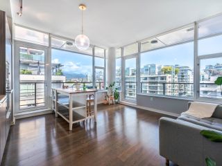 Photo 1: 701 123 W 1ST Avenue in Vancouver: False Creek Condo for sale in "COMPASS" (Vancouver West)  : MLS®# R2813852