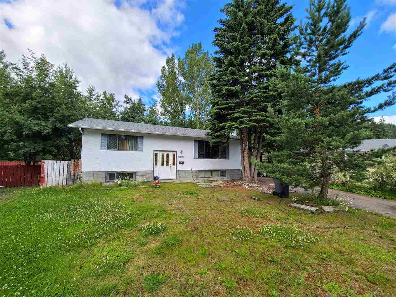 Main Photo: 1027 NELSON Crescent in Prince George: Foothills House for sale in "FOOTHILLS" (PG City West (Zone 71))  : MLS®# R2480015