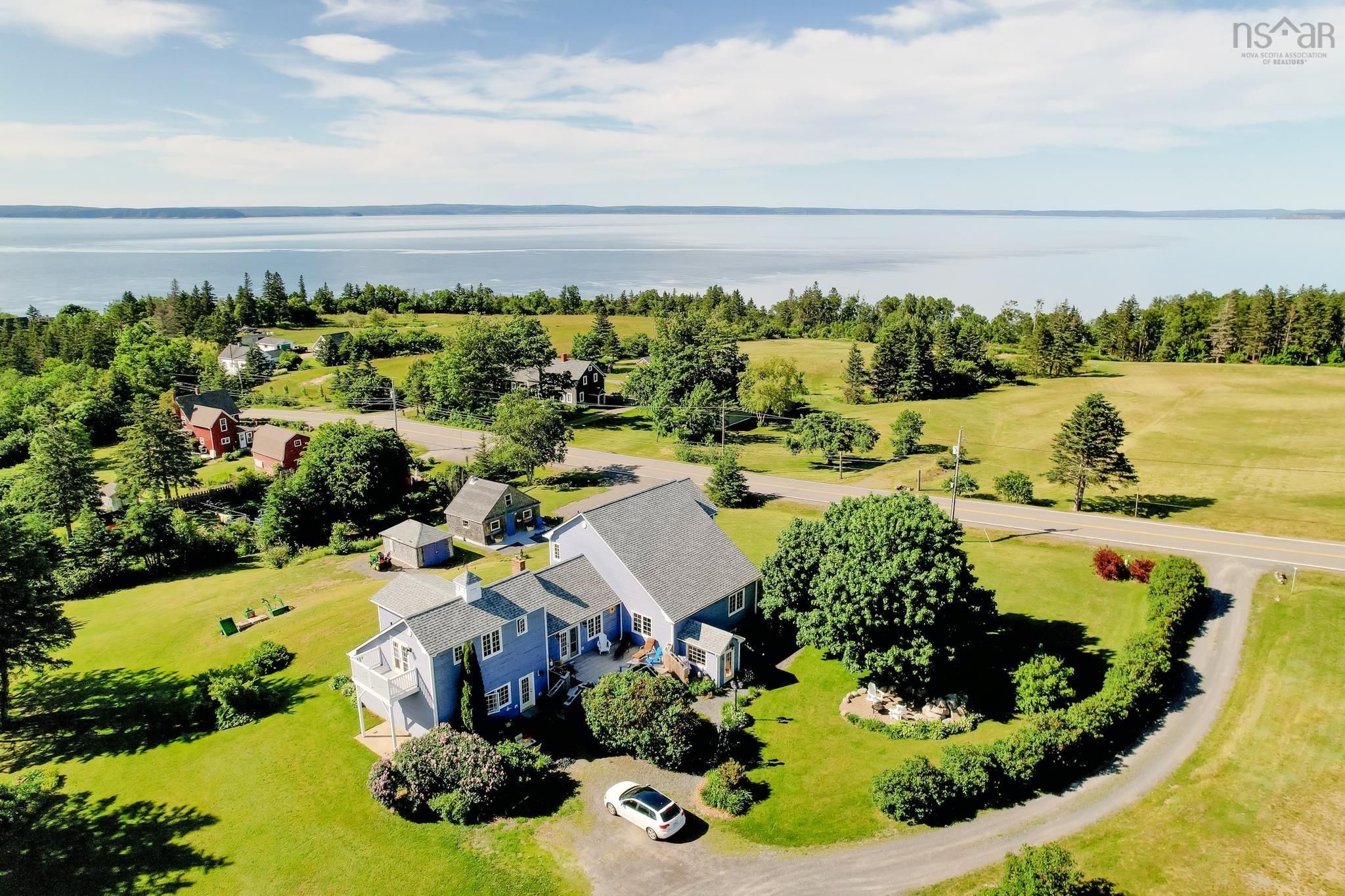 Main Photo: 4079 Highway 359 in Halls Harbour: Kings County Residential for sale (Annapolis Valley)  : MLS®# 202215800