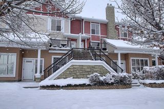 Photo 1: 768 73 Street SW in Calgary: West Springs Row/Townhouse for sale : MLS®# A1044053