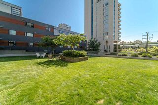 Photo 11: 1606 1330 HARWOOD Street in Vancouver: West End VW Condo for sale in "WESTSEA TOWER" (Vancouver West)  : MLS®# R2500753