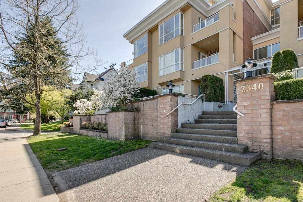 Main Photo: 102 2340 HAWTHORNE AVENUE in : Central Pt Coquitlam Condo for sale : MLS®# R2260889