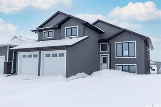 Main Photo: 819 Weir Crescent in Warman: Residential for sale : MLS®# SK914820