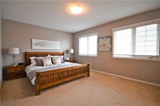 Photo 9: 92 Ken Laushway Avenue in Stouffville: Freehold for sale : MLS®# N4048235