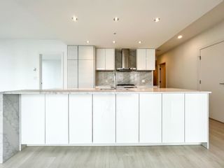 Photo 3: 907 6098 STATION Street in Burnaby: Metrotown Condo for sale (Burnaby South)  : MLS®# R2656384