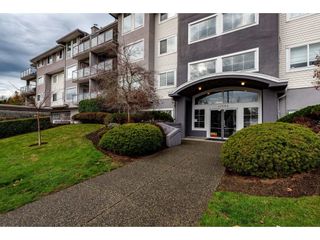 Photo 2: 307 33599 2ND Avenue in Mission: Mission BC Condo for sale in "Stave Lake Landing" : MLS®# R2424378
