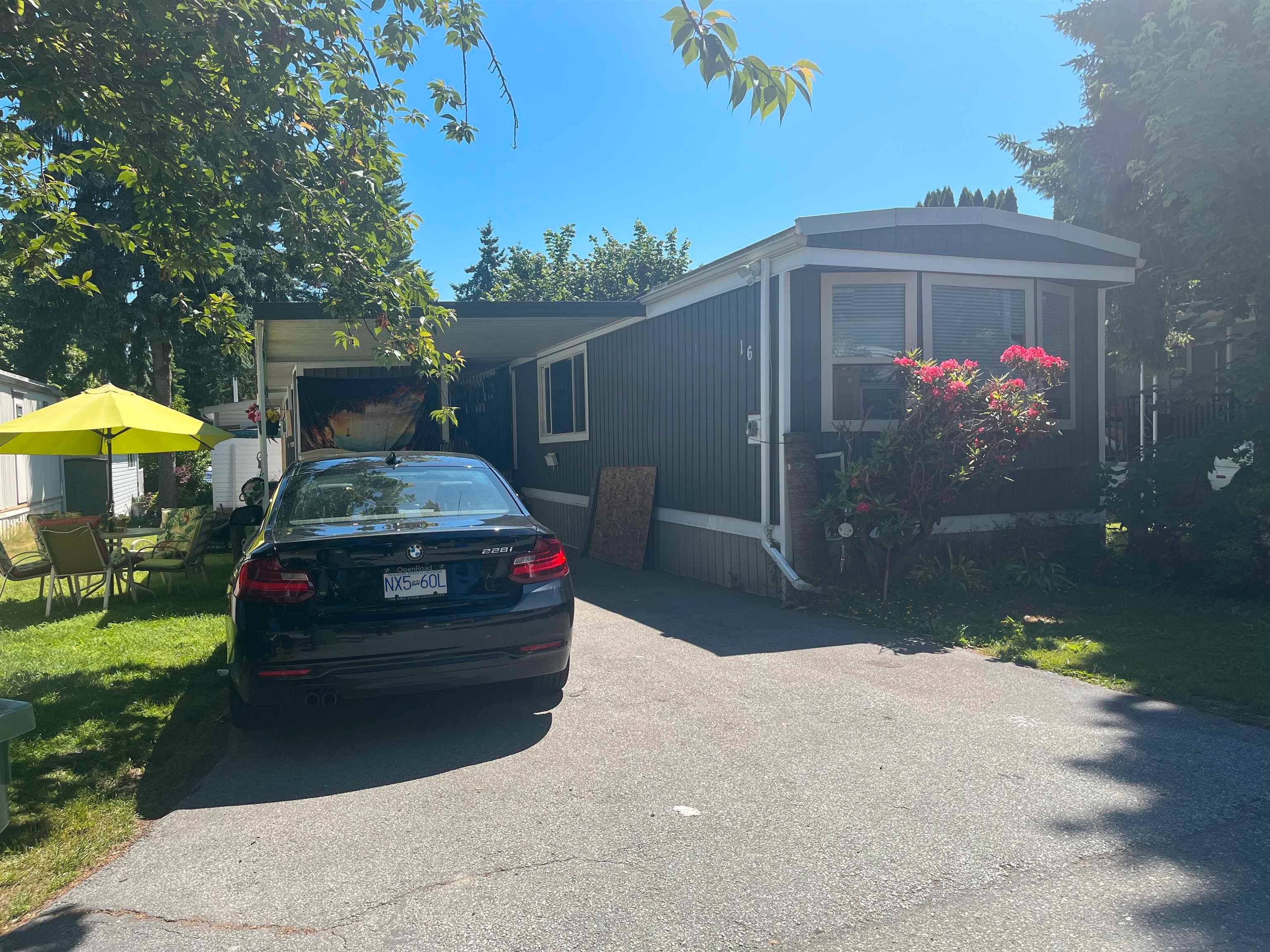 Main Photo: 16 7790 KING GEORGE BOULEVARD . in Surrey: Queen Mary Park Surrey Manufactured Home for sale : MLS®# R2856337