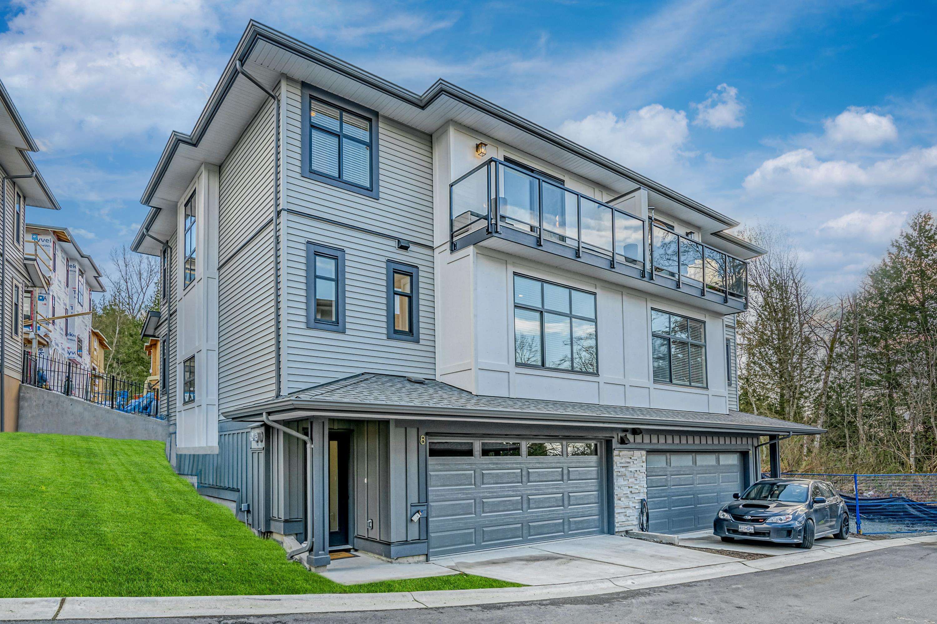 Main Photo: 8 35810 MCKEE Road in Abbotsford: Abbotsford East Townhouse for sale in "Golf Pointe Estates" : MLS®# R2686719