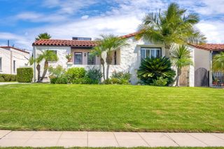 Photo 1: KENSINGTON House for sale : 3 bedrooms : 4032 S Hempstead Cir in San Diego