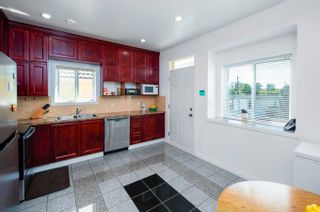 Photo 12: 1115 BOUNDARY Road in Vancouver: Renfrew VE House for sale (Vancouver East)  : MLS®# R2853826