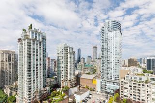 Photo 21: PH1901 480 ROBSON Street in Vancouver: Downtown VW Condo for sale in "R & R" (Vancouver West)  : MLS®# R2823408