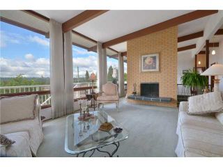 Photo 2: 6830 HYCREST Drive in Burnaby: Montecito House for sale in "MONTECITO" (Burnaby North)  : MLS®# V957575