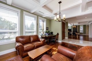 Photo 2: 1050 MARIGOLD Avenue in North Vancouver: Canyon Heights NV House for sale : MLS®# R2860155